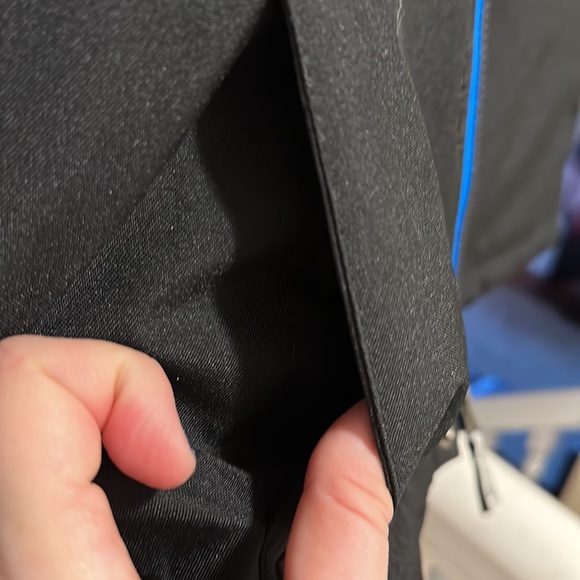 Boys Gerry Winter Coat XS 5/6 black and gray hooded never worn - Picture 9 of 9